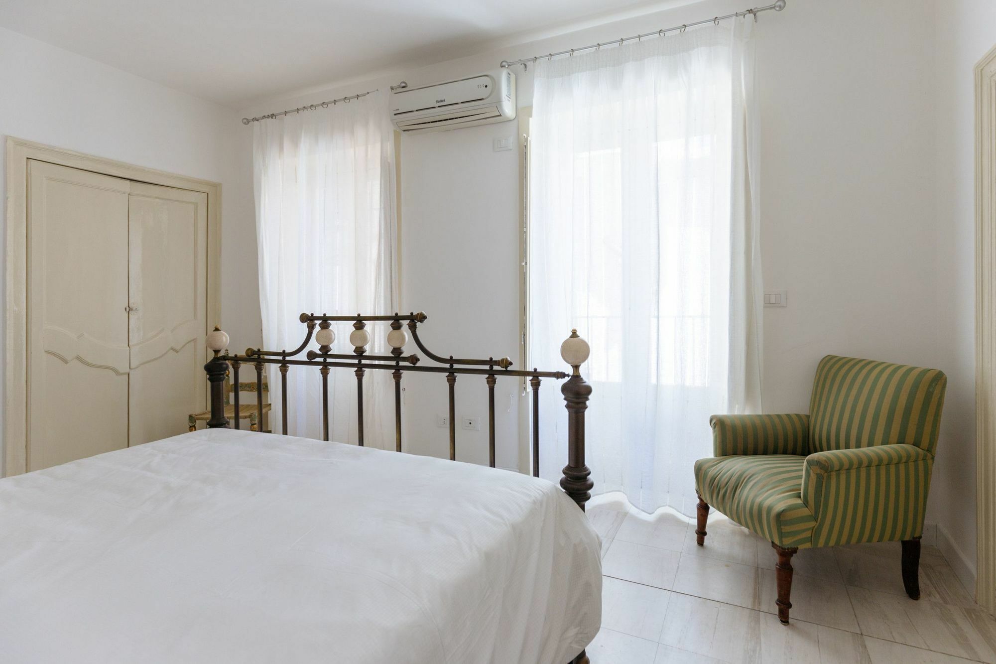 Sant'Elia Prestige Apartment With Balcony Palermo Exterior foto